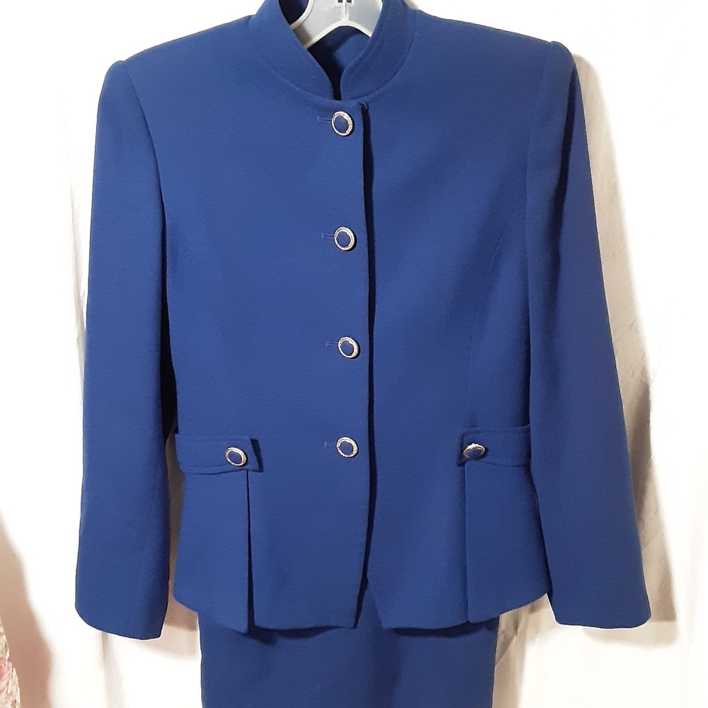 Albert Nipon wool suit, sz 4, blue